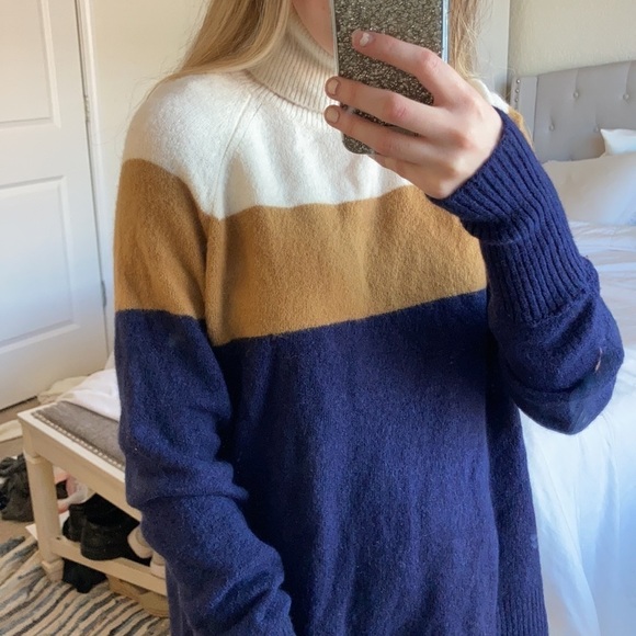 J.Crew cream tan and navy blue color block merino Wool turtleneck sweater - Picture 8 of 13